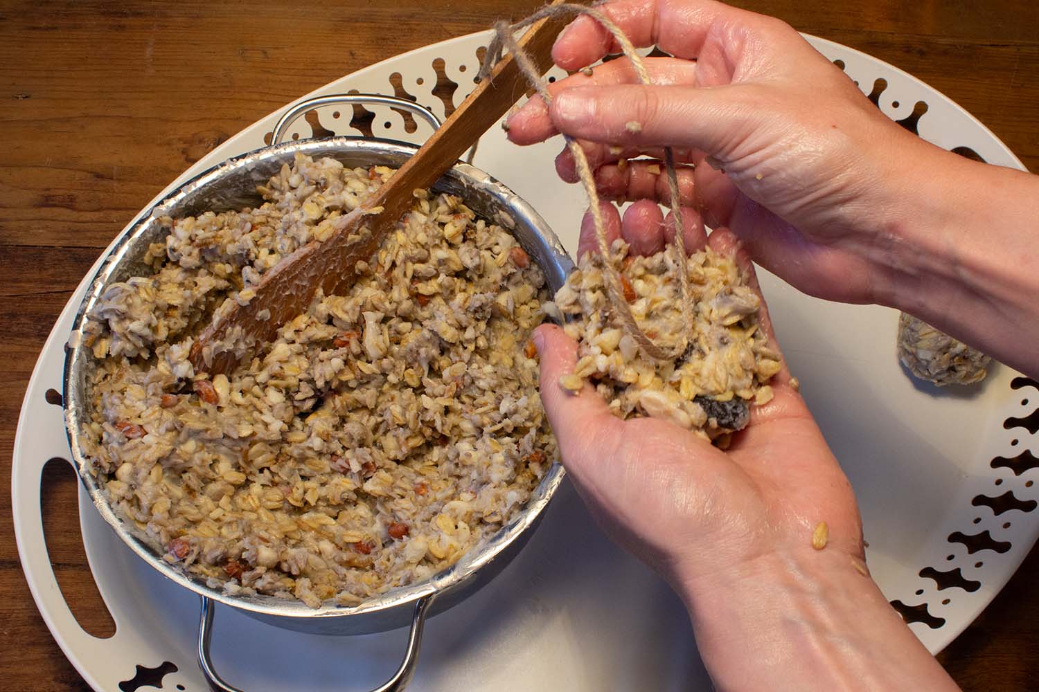 Selbstgemachte Meisenknödel Schritt 3.2