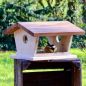 Preview: Futterhaus mit Thermoholzdach - Vogelhaus