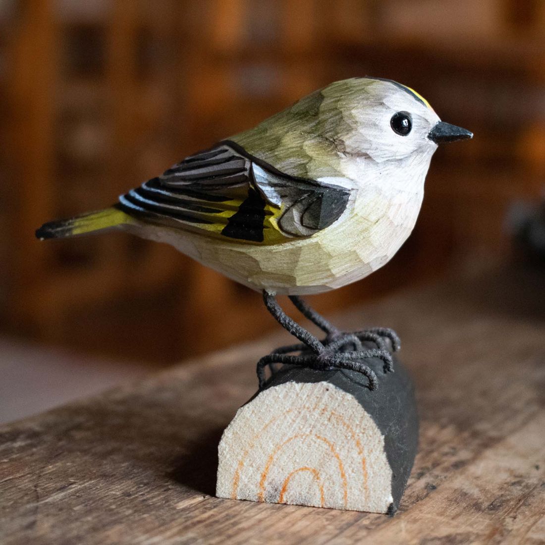 Wintergoldhähnchen handgeschnitzt