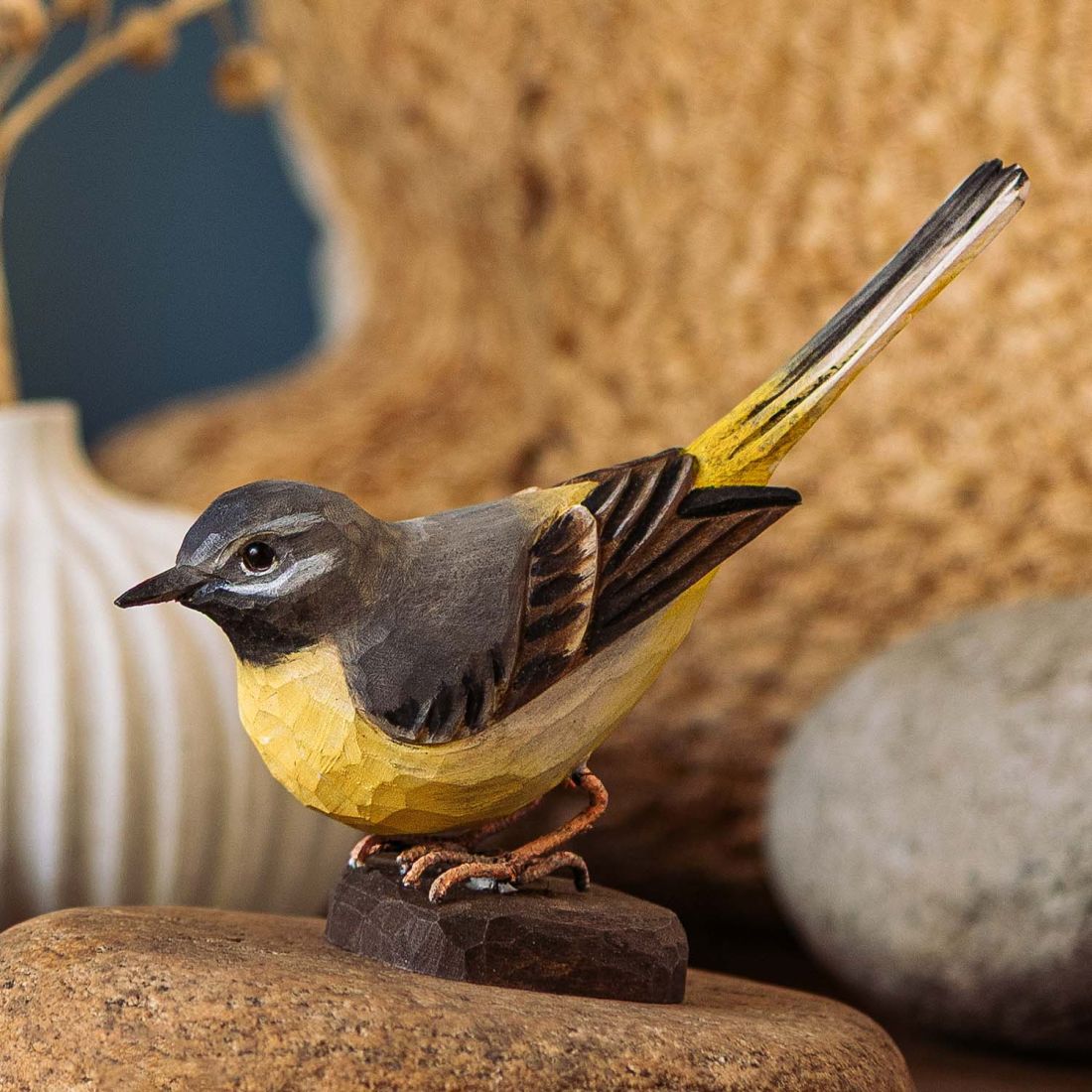 Gebirgsstelze handgeschnitzt