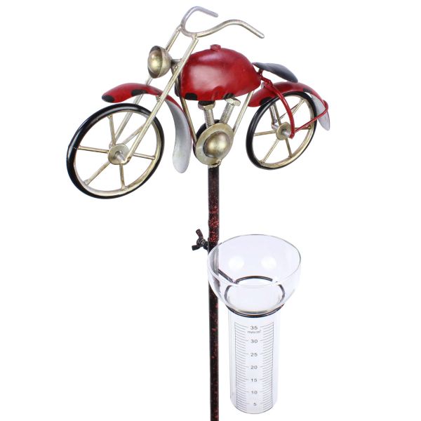 Regenmesser mit Motorrad am Stab