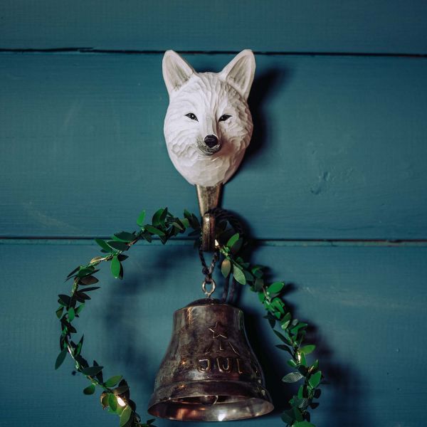 Polarfuchs Wildlife Garden Haken an türkiser Holzwand