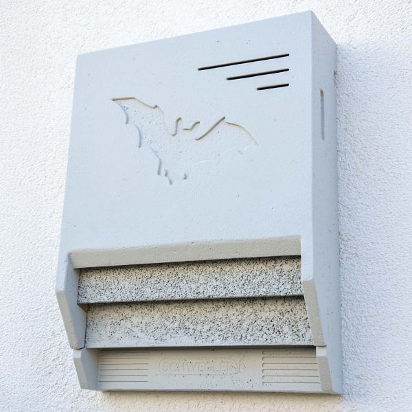 Schwegler Fledermaus-Universal-Sommerquartier 2FTH mit temperierten Hangplätzen aus SCHWEGLER-Leichtbeton