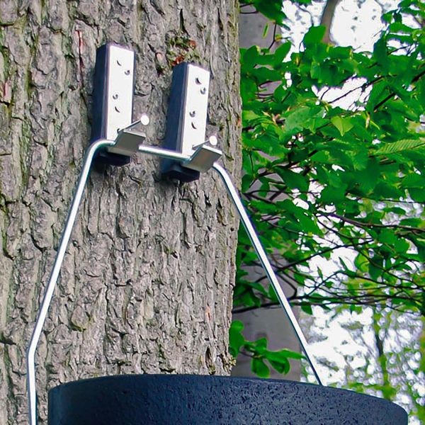 Schwegler Aufhängeklotz mit Haken für Fledermauskästen