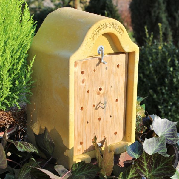 Schwegler Insektenhotel für Neugierige und solitär lebende Insekten