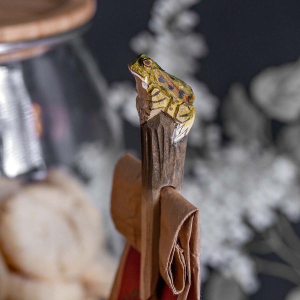 Frosch Wäscheklammer handgeschnitzt