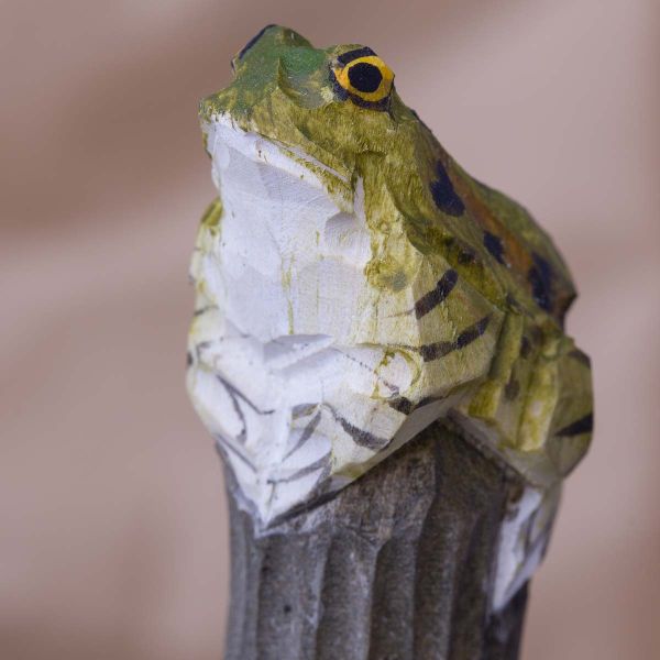 Frosch Wäscheklammer handgeschnitzt